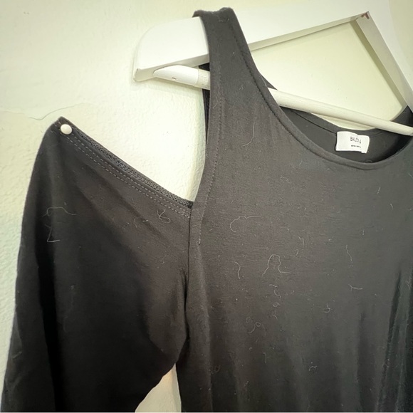 REVOLVE BAILEY 44 Black Cold Shoulder Top - Medium - Picture 6 of 12